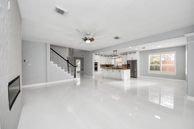 12219 Shady Downs Drive, Houston, TX 77082