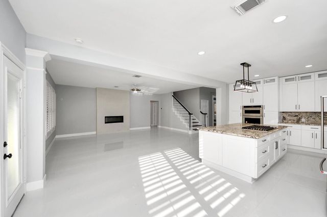 12219 Shady Downs Drive, Houston, TX 77082