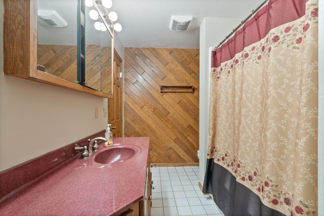 2010 Norton Road, Duluth, MN 55803