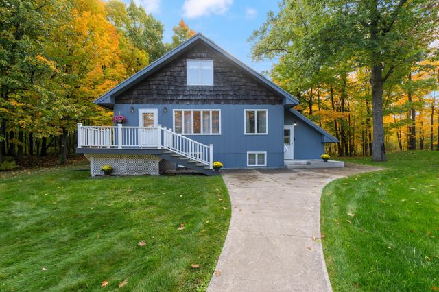 2010 Norton Road, Duluth, MN 55803