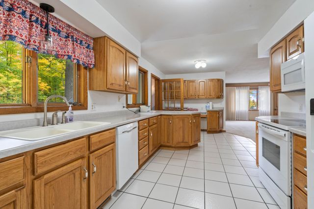 2010 Norton Road, Duluth, MN 55803