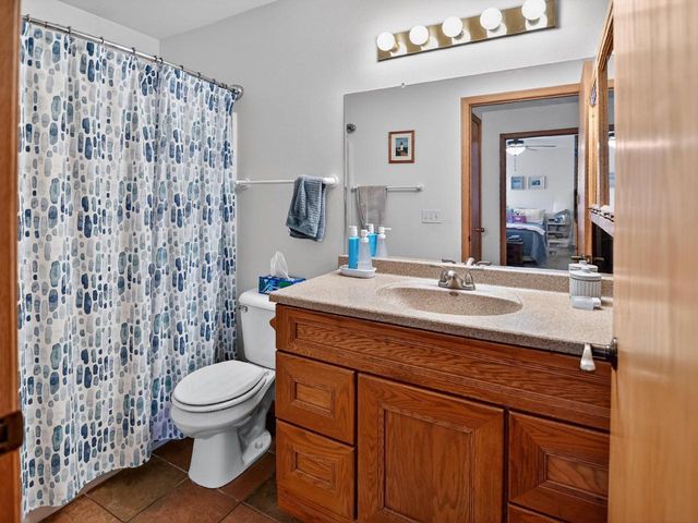 808 N Clover Lane, Cottage Grove, WI 53527