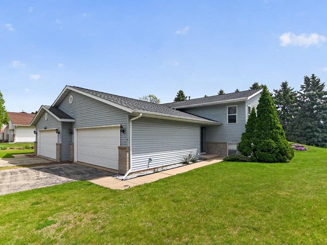 808 N Clover Lane, Cottage Grove, WI 53527