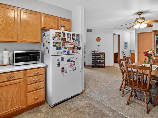 808 N Clover Lane, Cottage Grove, WI 53527