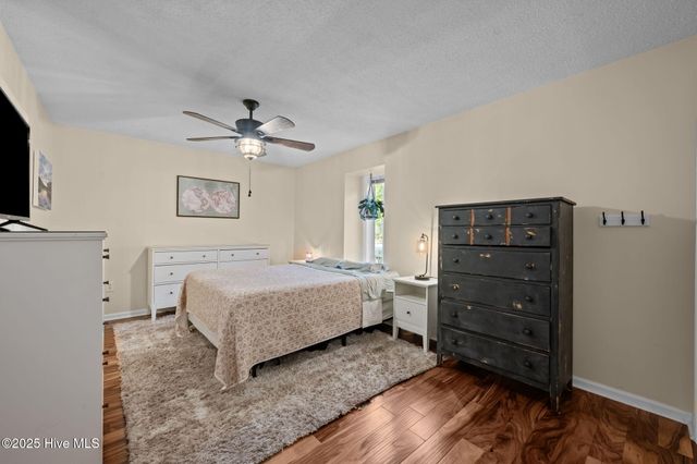 102 Spring Ridge Court, New Bern, NC 28562