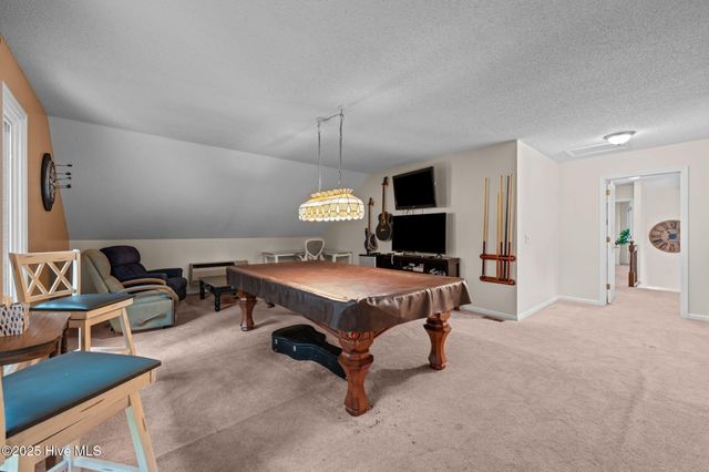 102 Spring Ridge Court, New Bern, NC 28562