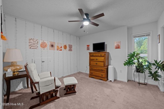 102 Spring Ridge Court, New Bern, NC 28562
