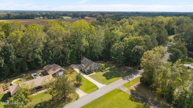 102 Spring Ridge Court, New Bern, NC 28562