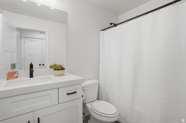 10538 S BAY MEADOW DR, Sandy, UT 84092