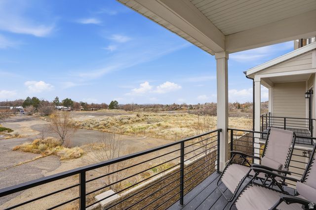 10538 S BAY MEADOW DR, Sandy, UT 84092