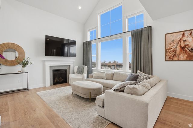 10538 S BAY MEADOW DR, Sandy, UT 84092