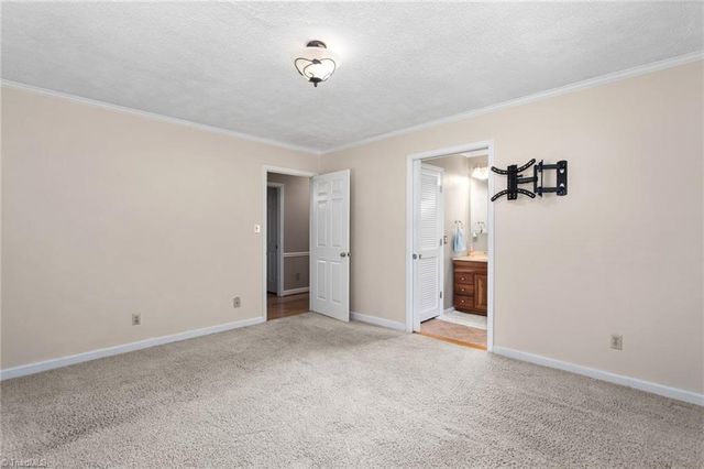 4130 Yadkinville Road, Winston-salem, NC 27106