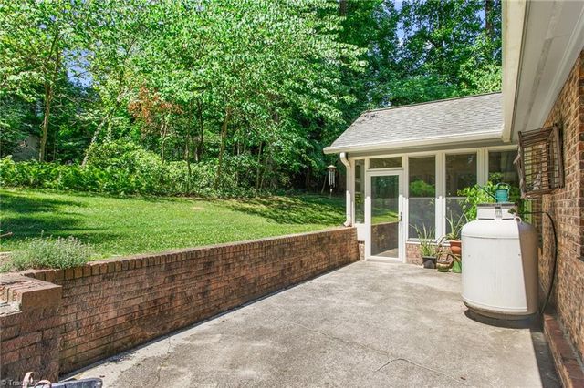 4130 Yadkinville Road, Winston-salem, NC 27106
