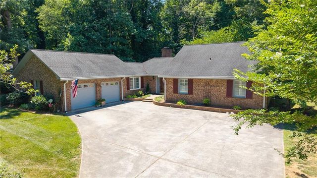4130 Yadkinville Road, Winston-salem, NC 27106
