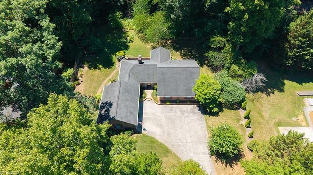4130 Yadkinville Road, Winston-salem, NC 27106
