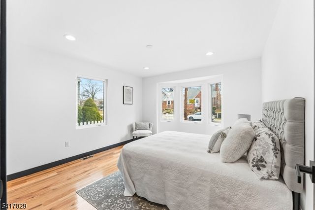 132 Thelma Ter, Linden City, NJ 07036