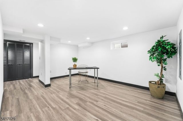 132 Thelma Ter, Linden City, NJ 07036