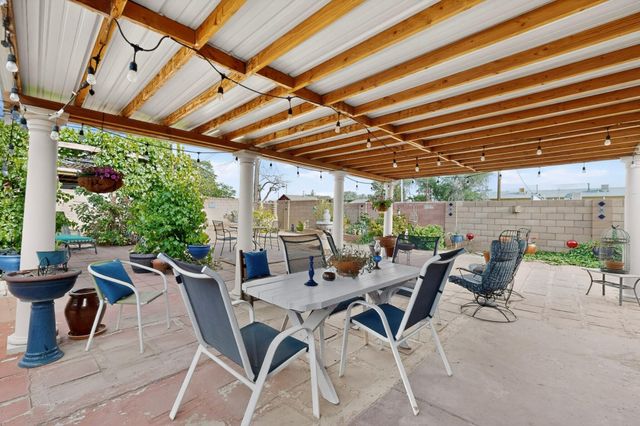 400 Virginia Street NE, Albuquerque, NM 87108