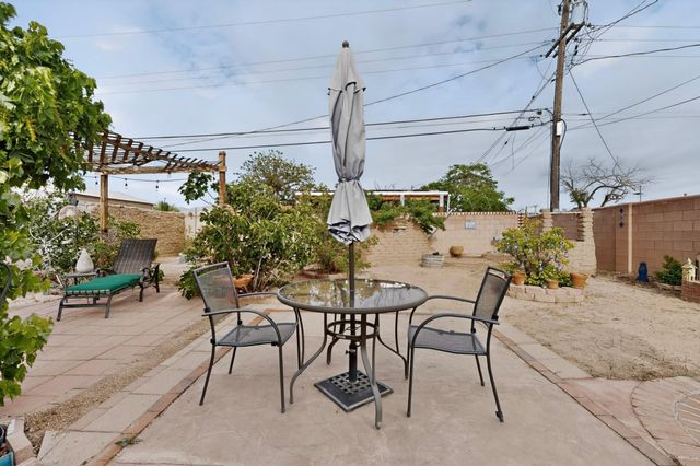 400 Virginia Street NE, Albuquerque, NM 87108