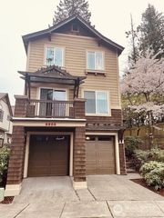 6802 156th Place NE, Redmond, WA 98052