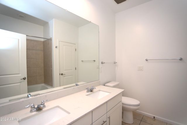 9210 W Willow Bend Lane, Phoenix, AZ 85037