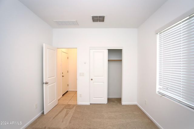 9210 W Willow Bend Lane, Phoenix, AZ 85037