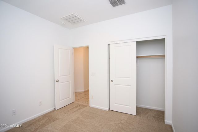 9210 W Willow Bend Lane, Phoenix, AZ 85037