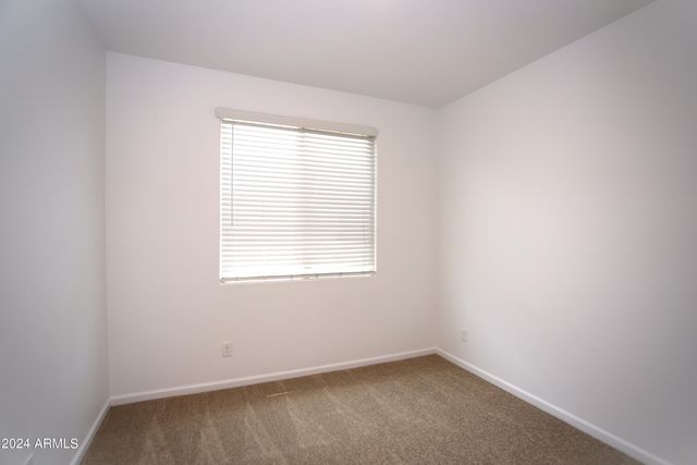 9210 W Willow Bend Lane, Phoenix, AZ 85037