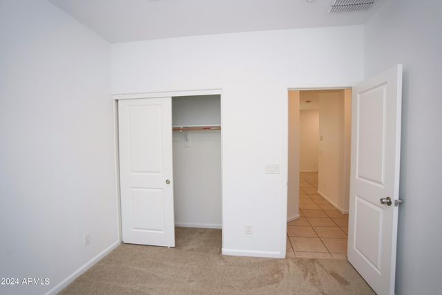 9210 W Willow Bend Lane, Phoenix, AZ 85037