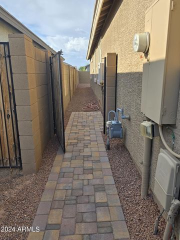 9210 W Willow Bend Lane, Phoenix, AZ 85037
