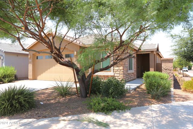 9210 W Willow Bend Lane, Phoenix, AZ 85037