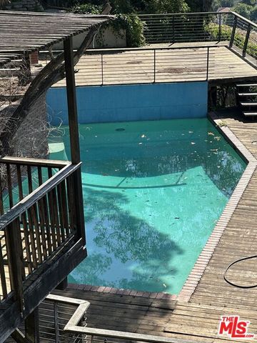 2887 Hollyridge Drive, Los Angeles, CA 90068