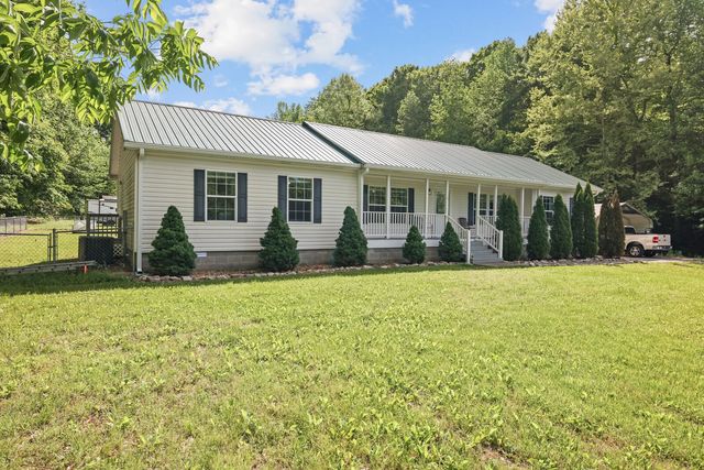 1637 Upper Standing Rock Rd, Dover, TN 37058