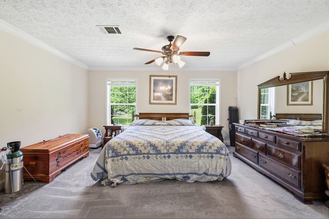 1637 Upper Standing Rock Rd, Dover, TN 37058