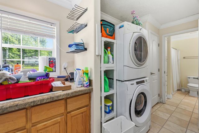 1637 Upper Standing Rock Rd, Dover, TN 37058