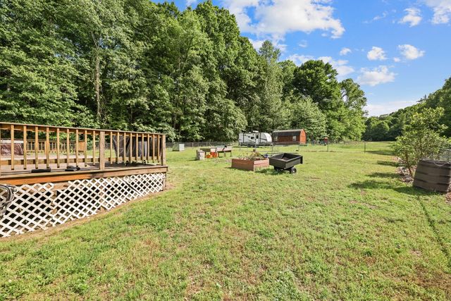 1637 Upper Standing Rock Rd, Dover, TN 37058