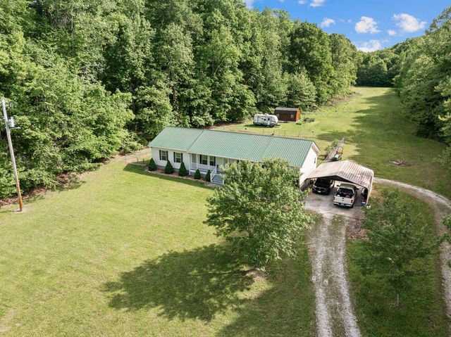 1637 Upper Standing Rock Rd, Dover, TN 37058