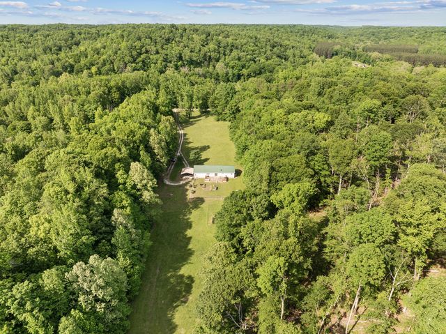 1637 Upper Standing Rock Rd, Dover, TN 37058