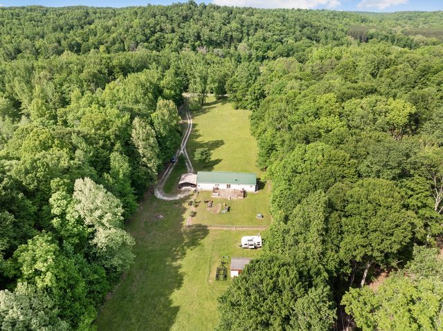 1637 Upper Standing Rock Rd, Dover, TN 37058
