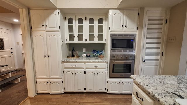 2022 Brookside Drive, Grapevine, TX 76051