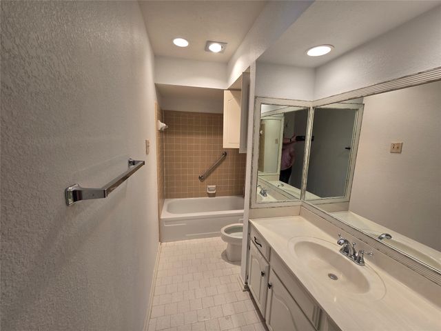 2022 Brookside Drive, Grapevine, TX 76051