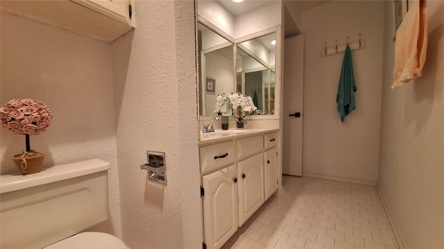 2022 Brookside Drive, Grapevine, TX 76051