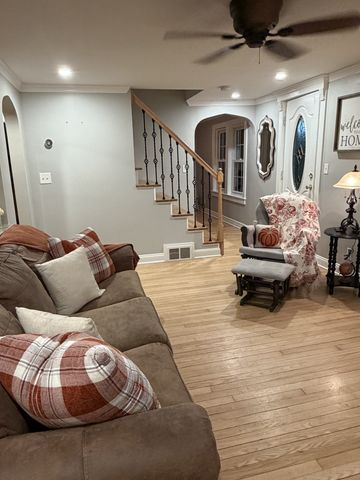 72 Electric, Lunenburg, MA 01462