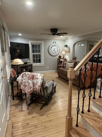 72 Electric, Lunenburg, MA 01462