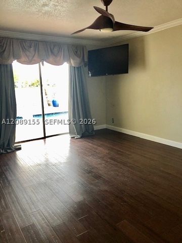9509 NW 9th Ct, Plantation, FL 33324