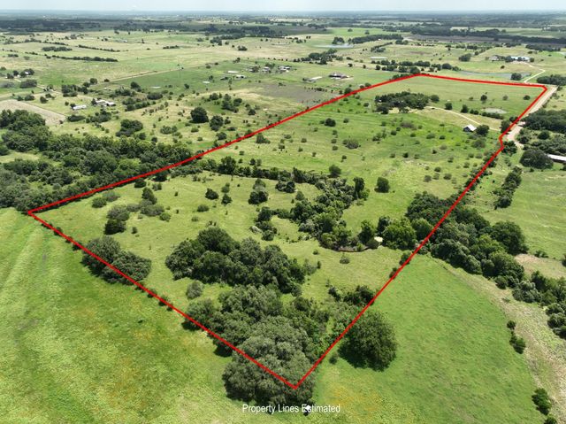 5208 Mensik Road, Schulenburg, TX 78956