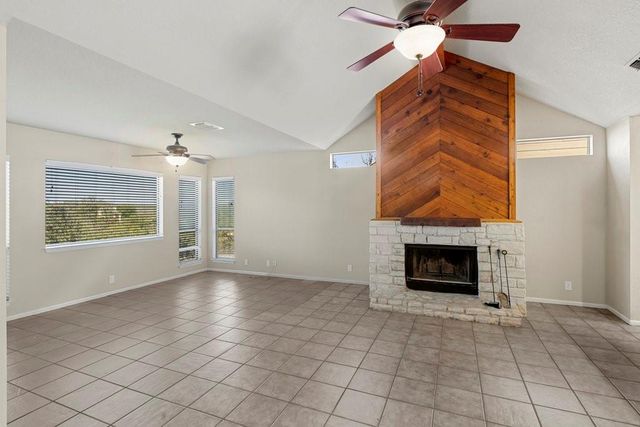 108 Courtside CIR, Spicewood, TX 78669