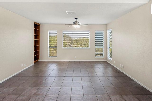 108 Courtside CIR, Spicewood, TX 78669