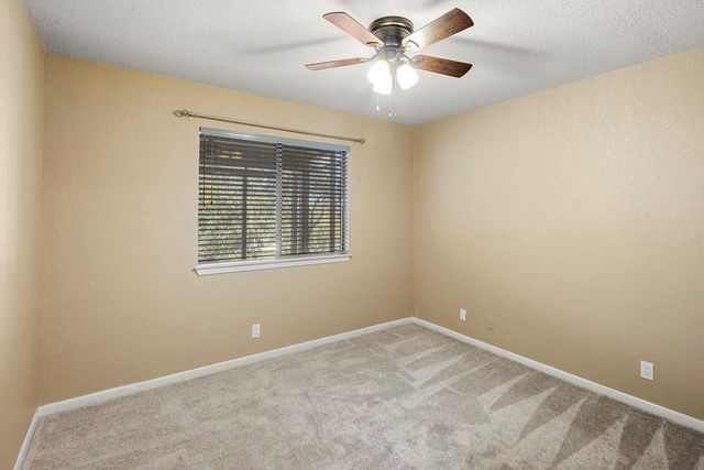 108 Courtside CIR, Spicewood, TX 78669