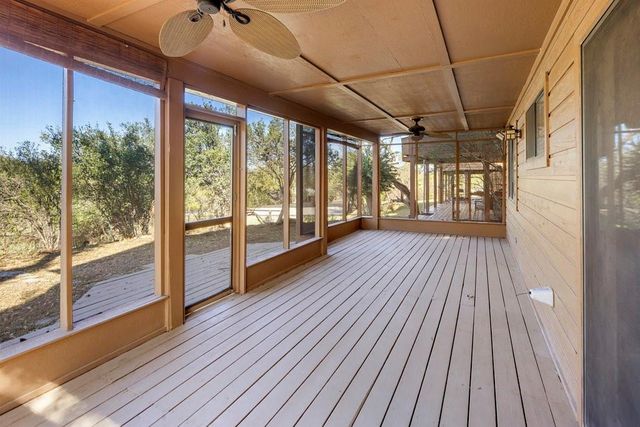 108 Courtside CIR, Spicewood, TX 78669